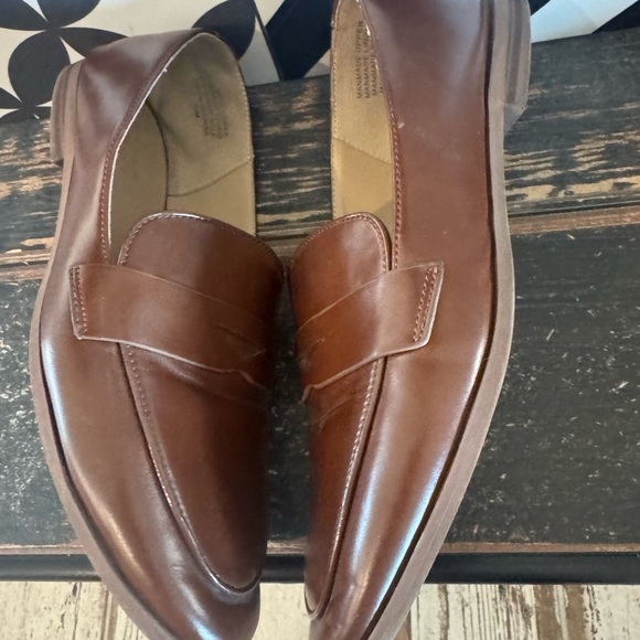 ANN TAYLOR women’s Brown Leather penny  Loafers- get this season’s hottest shoe🤎 - Picture 3 of 7